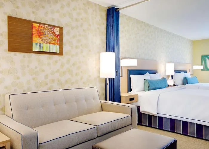 Hotel Home2 By Hilton Chicago 3*