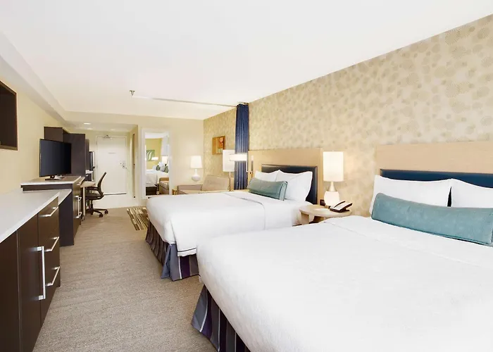 Home2 By Hilton Chicago Hotel