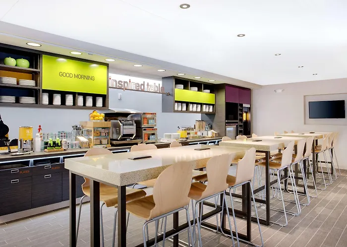 Home2 By Hilton Chicago