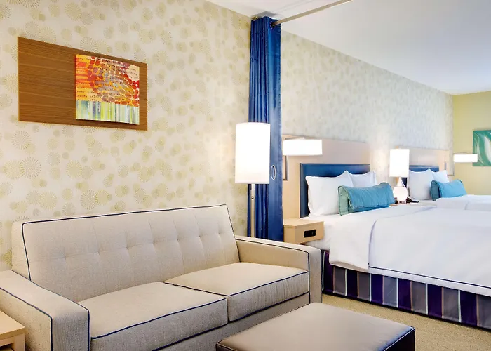 Home2 By Hilton Chicago Hotel 3*