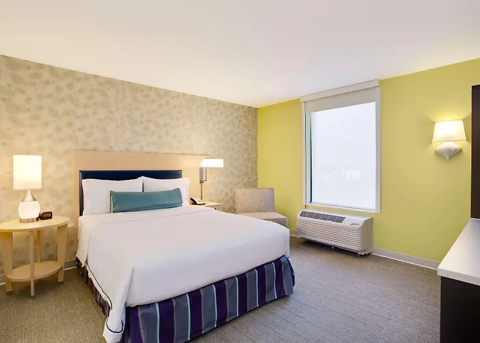 Home2 By Hilton Chicago